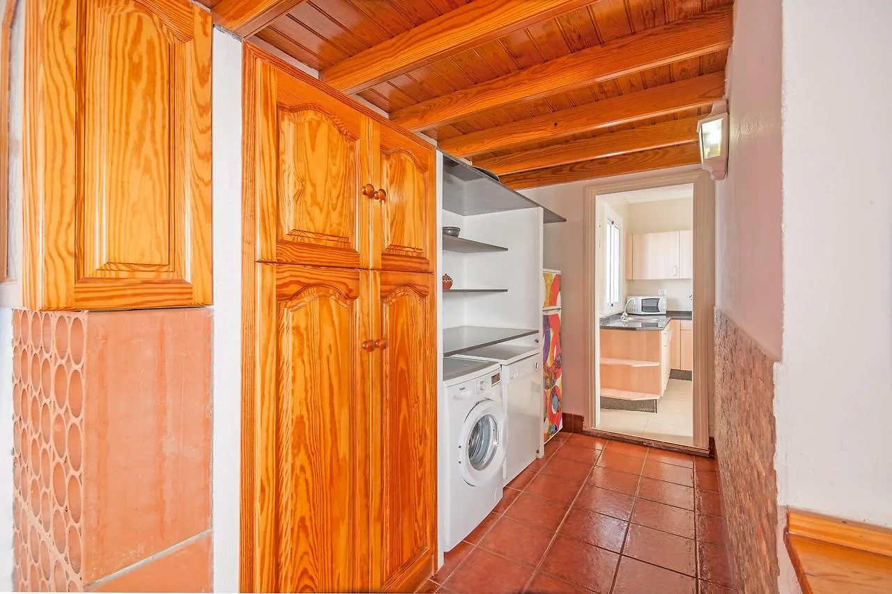 Villa تياس
